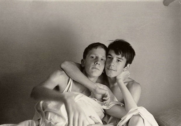 These Powerful Images Of Gay Couples In The 50s Show How Much Society