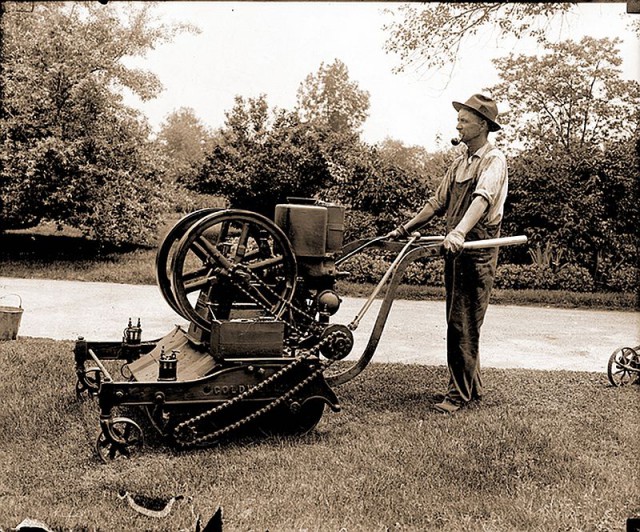 Early Inventions Versions - Lawn Mower
