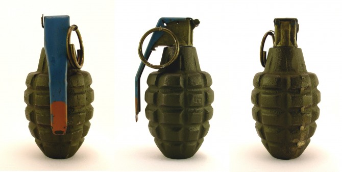 Darwin Awards - Grenades