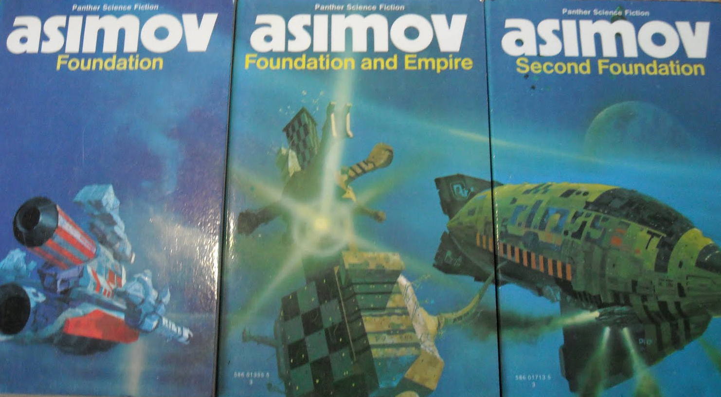 Айзек азимов галактическая империя. Foundation Asimov. Foundation ship Asimov. Foundation Asimov Cast. Foundation Asimov Sheldon.