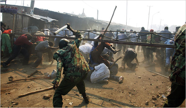 Kenya Riots 2007 mob