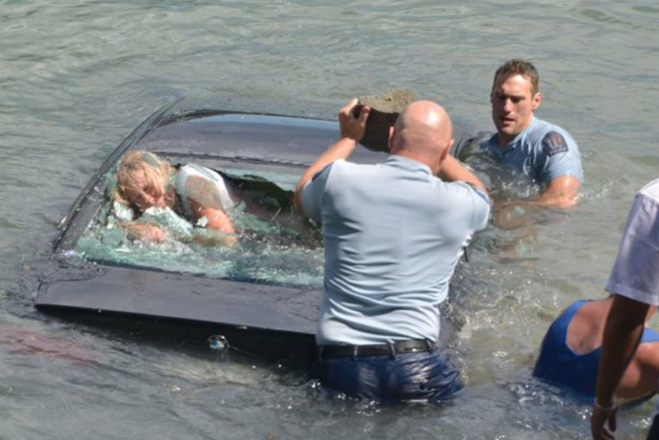 These Pictures Of A Woman Almost Drowning In Her Car Will Give You An