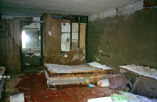 These Photos Of The Most Disgusting Hotels In The World Will Make You ...