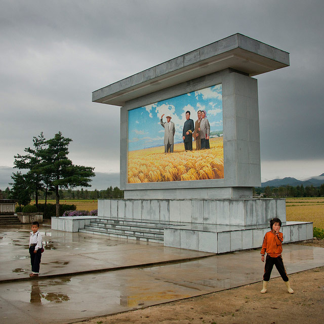 Eric Lafforgue - North Korea - Rural Kids