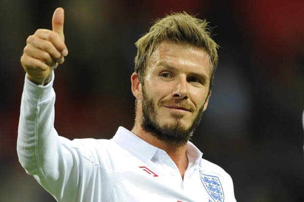 david-beckham-in-his-england-shirt-giving-a-thumbs-up-424287