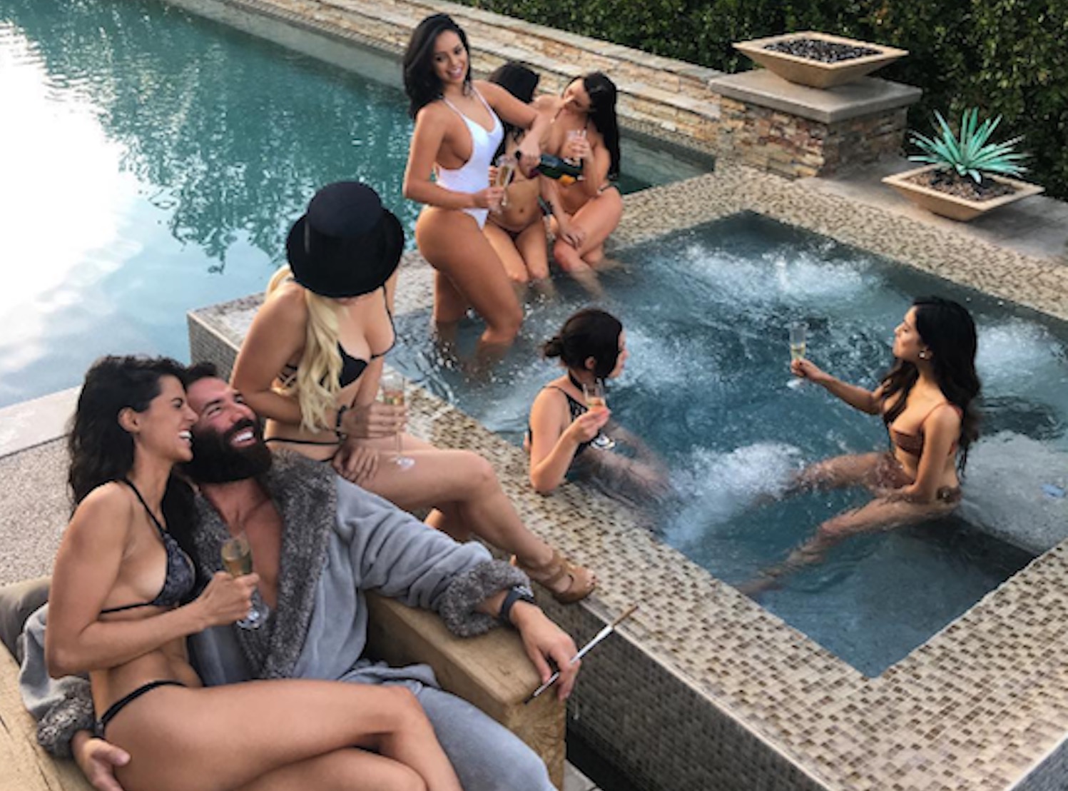 Swimming Pool Party - Dan Bilzerian Just Live Streamed His Party And It's Pretty ...