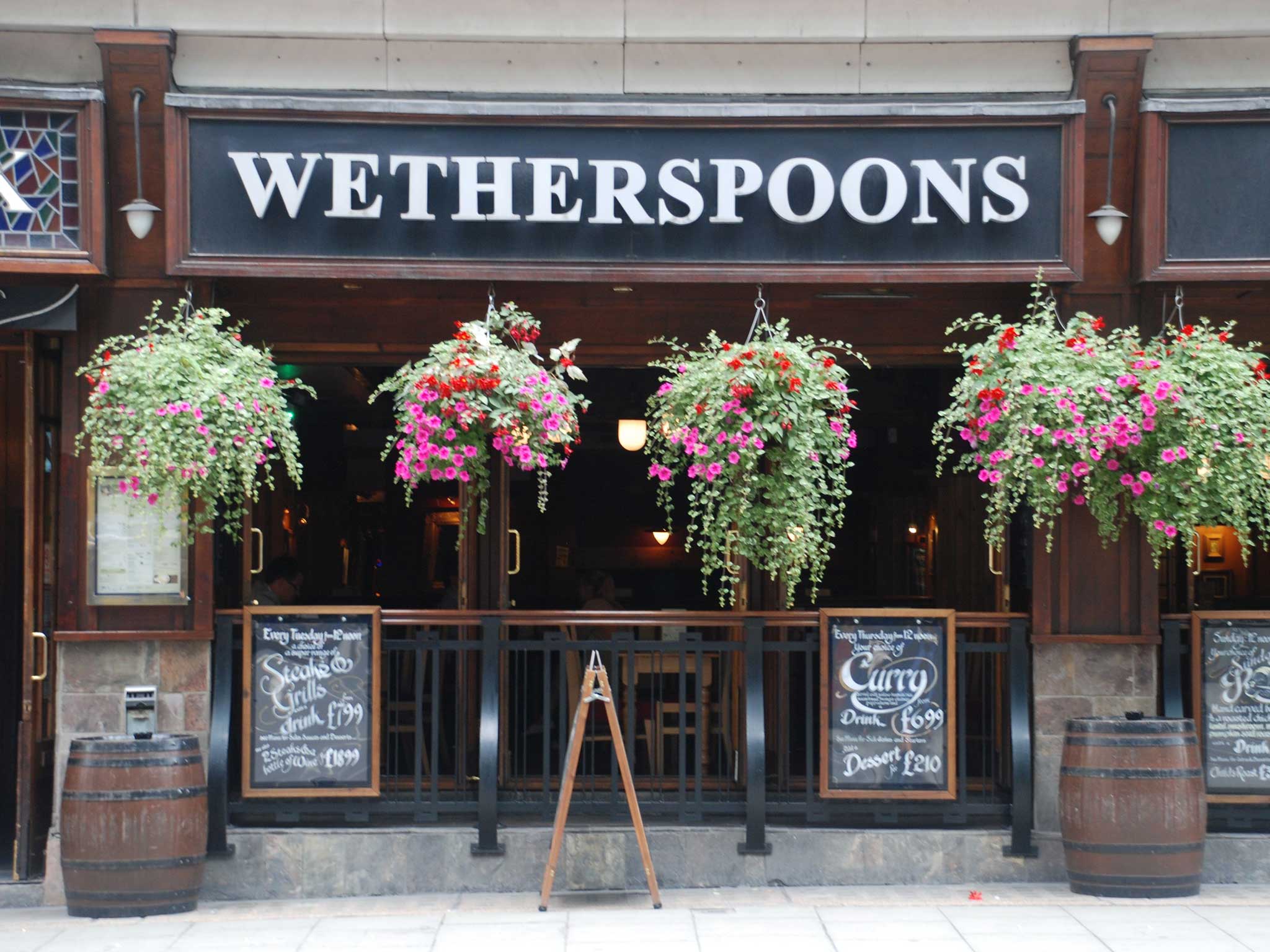 How Much Do Wetherspoons Managers Earn