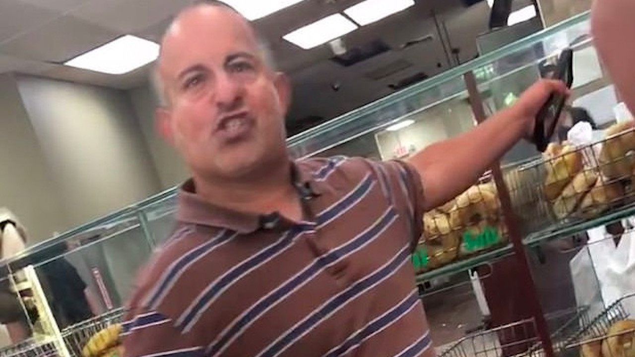 The Angry Bagel Guy Is Now Training With UFC Fighters And Angling For A ...