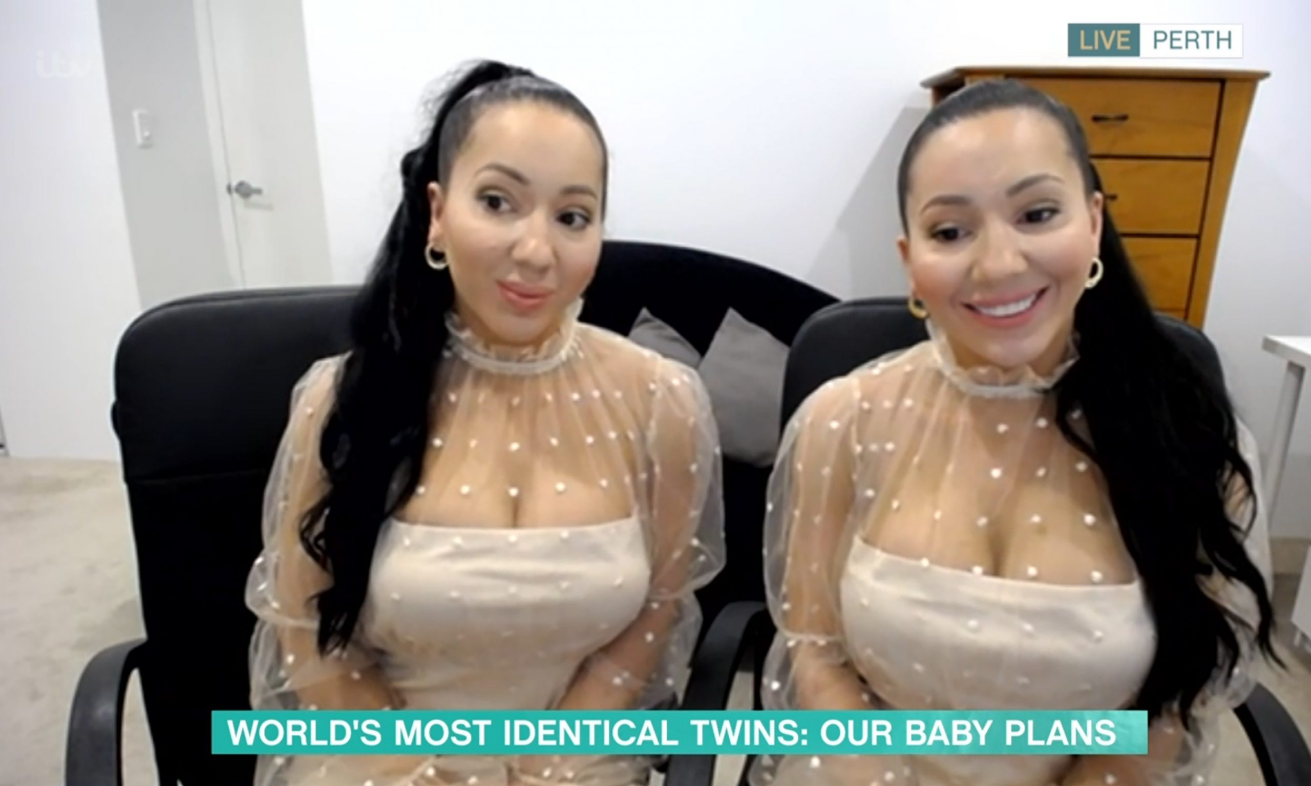 The World’s Most Identical Twins Want To Get Pregnant At