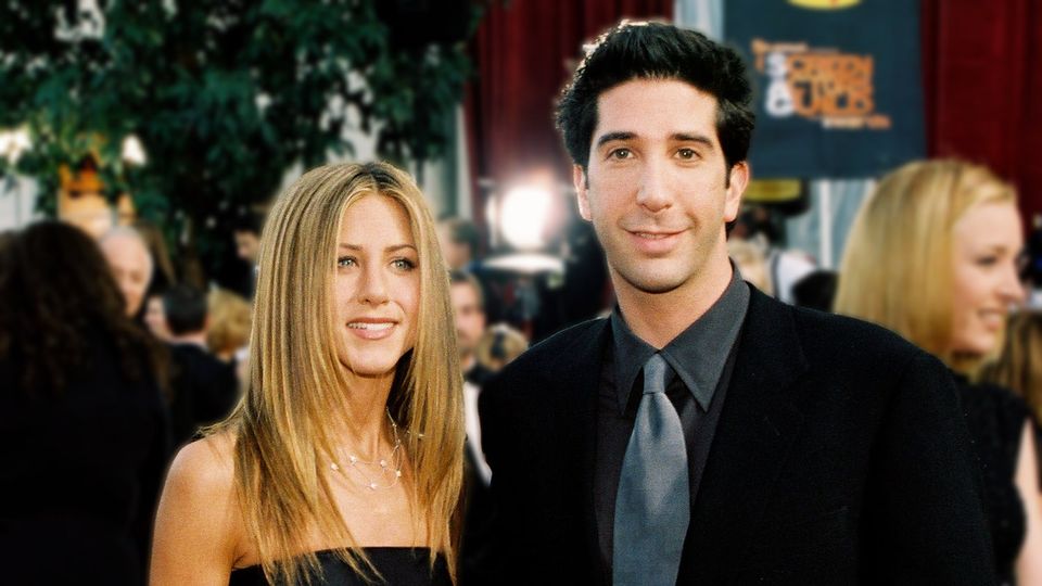 Jennifer Aniston And David Schwimmer Are Apparently Dating In Real Life
